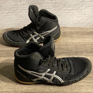 Oasics Matflex Wrestling Shoes size 5 1/2